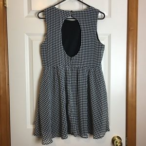 Houndstooth Keyhole Dress